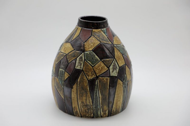 Autumn Vase I - Vietnamese Ceramic Artwork by Artist Nguyen Thu Thuy