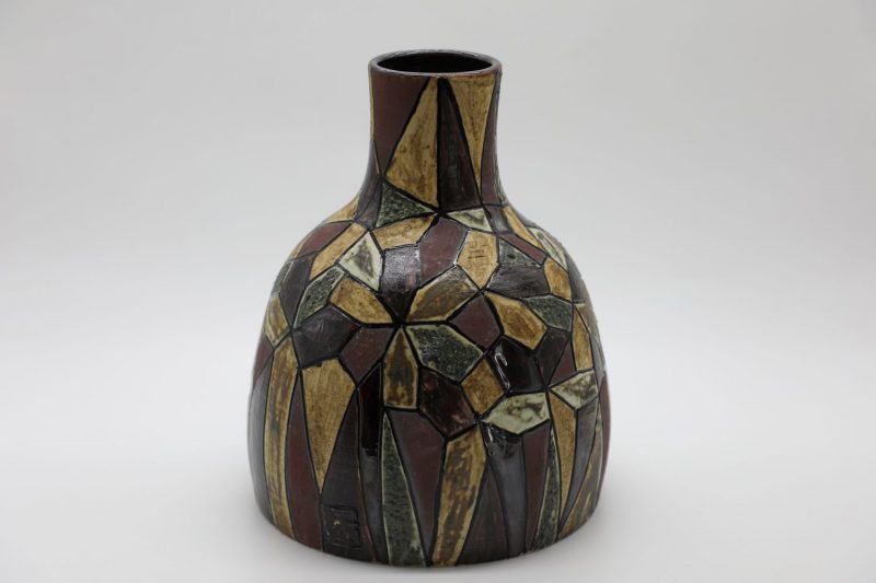 Autumn Vase II - Vietnamese Ceramic Artwork by Artist Nguyen Thu Thuy