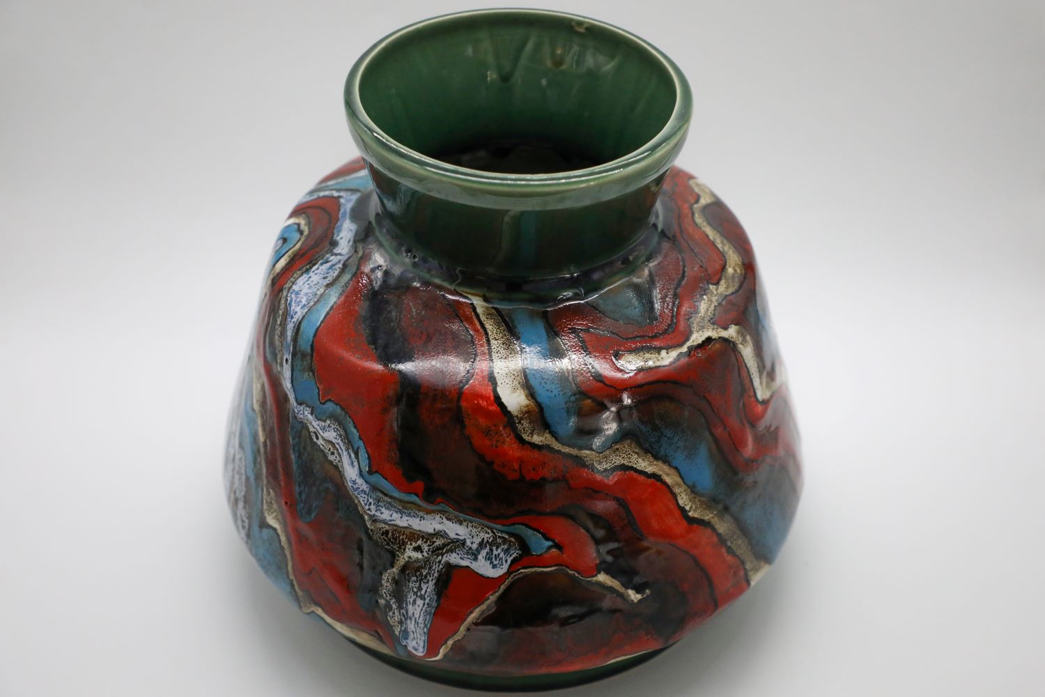Gorgeous Highland Vase - Vietnamese Ceramic Artwork by Artist Nguyen Thu Thuy