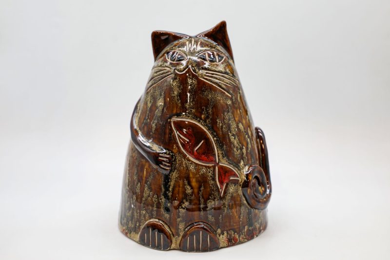 Kitty 02 - Vietnamese Ceramic Artwork by Artist Nguyen Thu Thuy