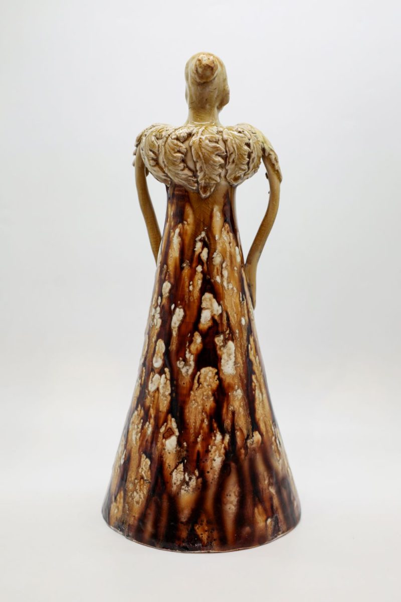 Lady 01 - Vietnamese Ceramic Artwork by Artist Nguyen Thu Thuy