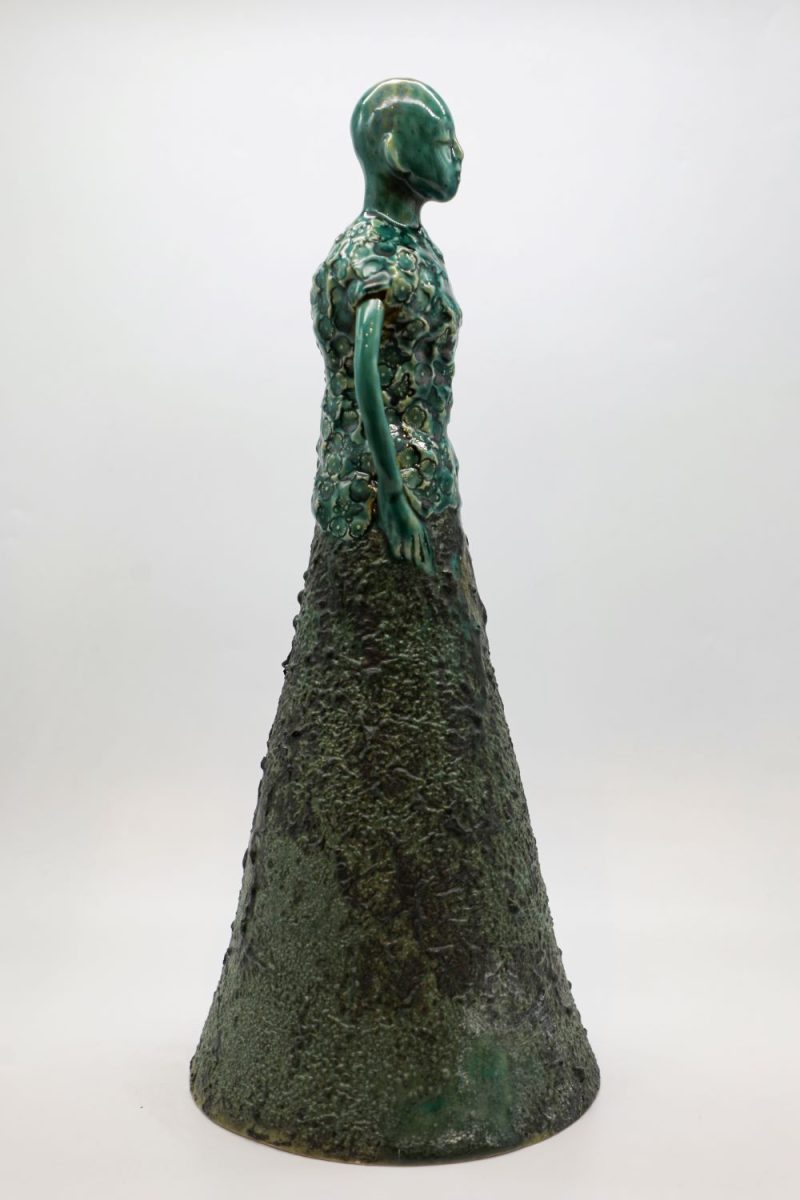 Lady 02 - Vietnamese Ceramic Artwork by Artist Nguyen Thu Thuy