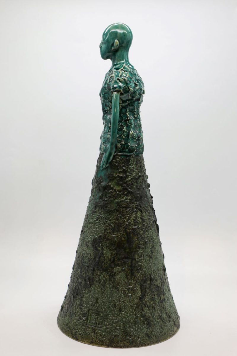 Lady 02 - Vietnamese Ceramic Artwork by Artist Nguyen Thu Thuy