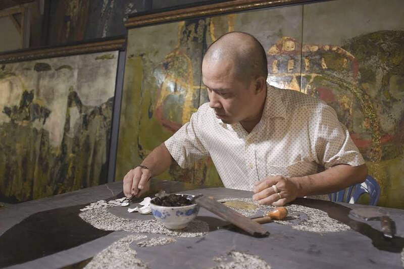 The Process Of Making Lacquer Paintings in Vietnam Fine Art