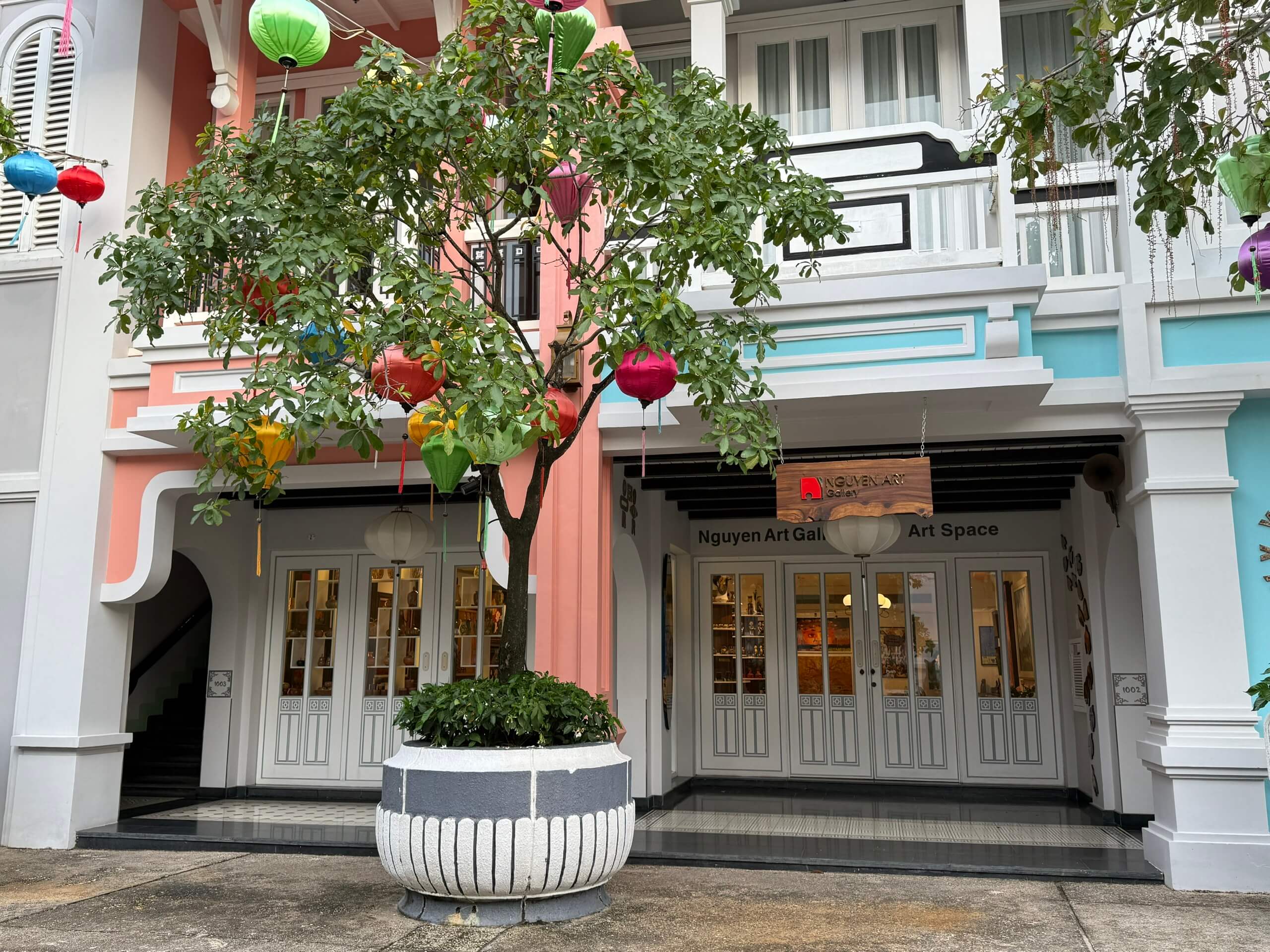 Nguyen Art JW Marriott - Vietnamese Paintings, Vietnamese Artists and Excutive Gift