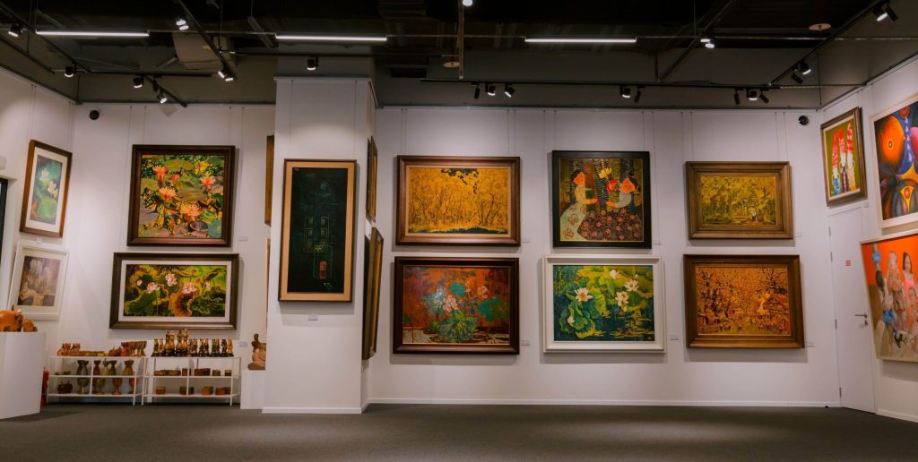 Nguyen Art Lotte West Lake