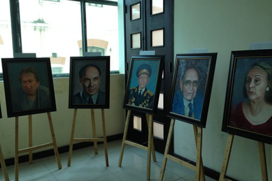 Paintings Of VN’s International Friends On Display