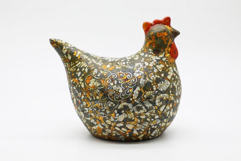 Beauteous Hen II - Vietnamese Lacquer Artworks by Artist Nguyen Tan Phat