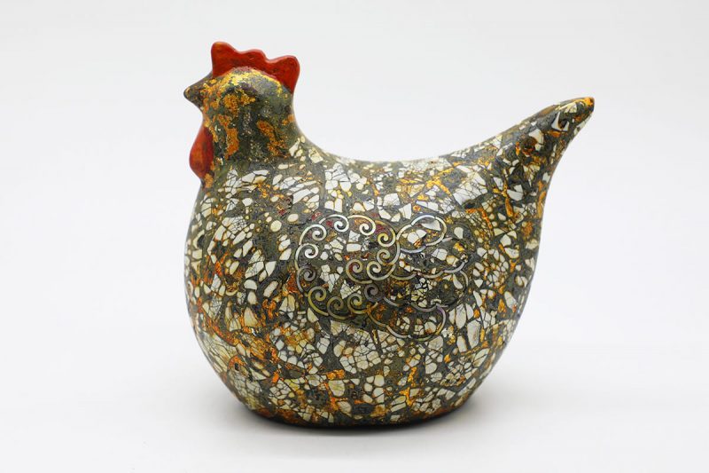 Beauteous Hen II - Vietnamese Lacquer Artworks by Artist Nguyen Tan Phat