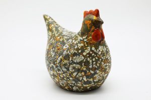 Beauteous Hen II - Vietnamese Lacquer Artworks by Artist Nguyen Tan Phat