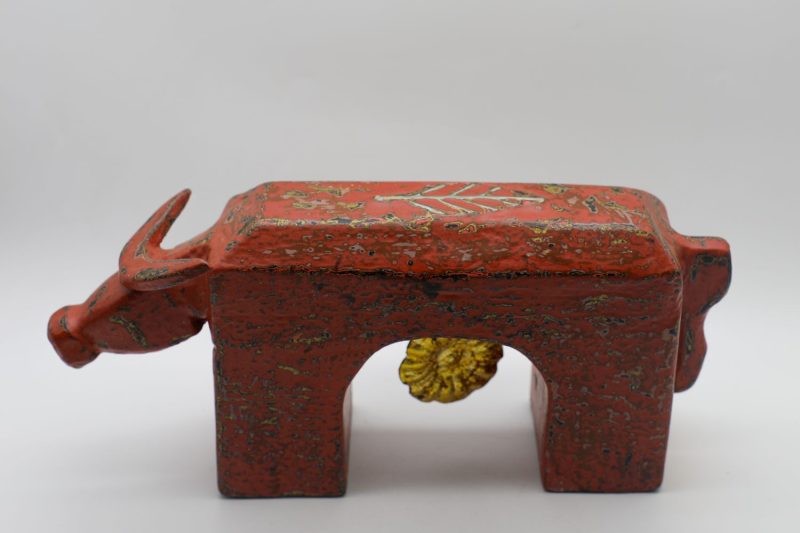 Gorgeous Gate-shaped Buffalo XI - Vietnamese Lacquer Artworks by Artist Nguyen Tan Phat