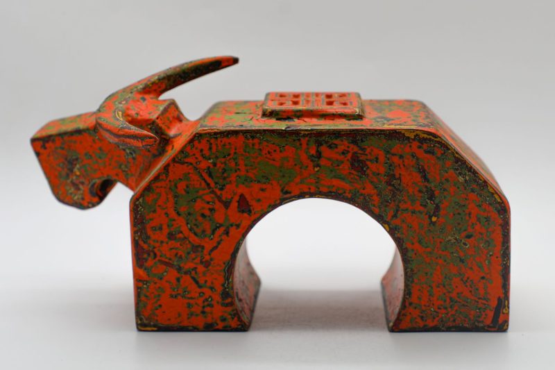 Gorgeous Gate-shaped Buffalo XII - Vietnamese Lacquer Artworks by Artist Nguyen Tan Phat