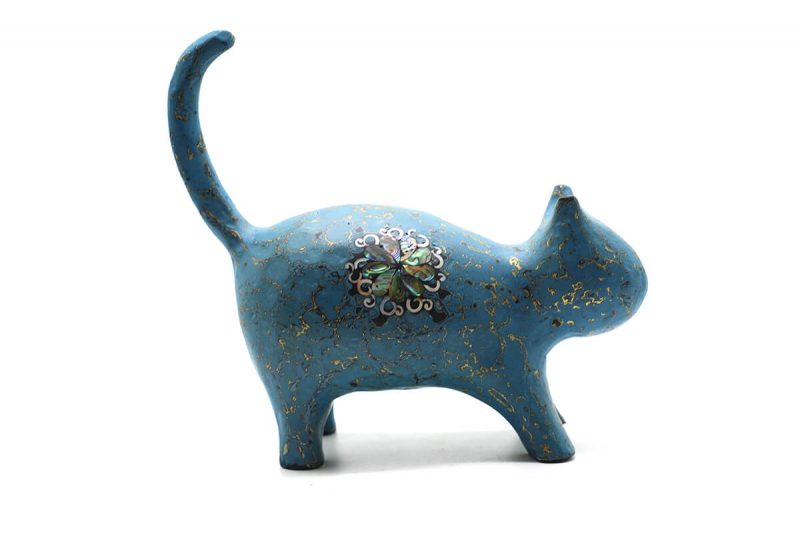Turquoise Cat - Vietnamese Lacquer Artworks by Artist Nguyen Tan Phat